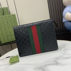 Gucci Clutch Bags